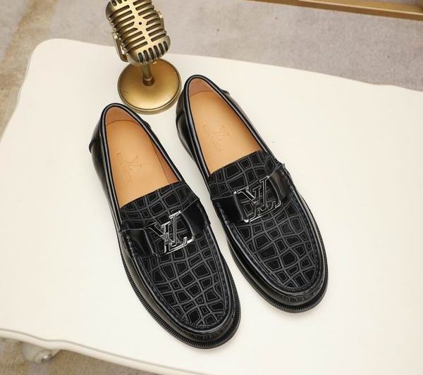 LV Replica Shoes LV size 38-44 mnf0548