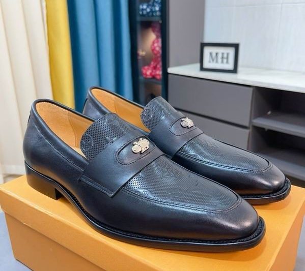 LV Replica Shoes LV size 38-44 mnf0513