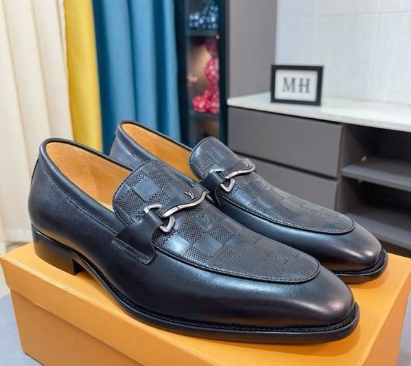LV Replica Shoes LV size 38-44 mnf0511