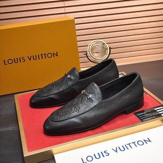 LV Replica Shoes LV size 38-45 mnf0506
