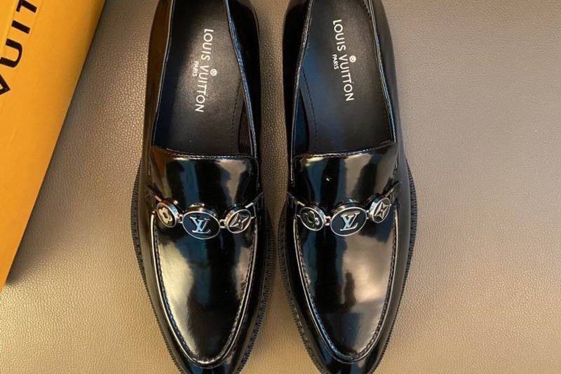 LV Replica Shoes LV size 38-45 mnf0439