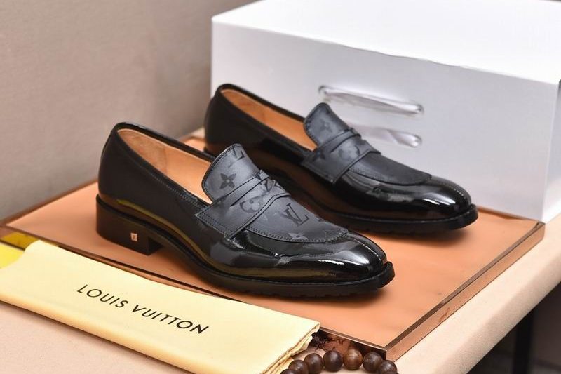 LV Replica Shoes LV size 38-44 mnf0421