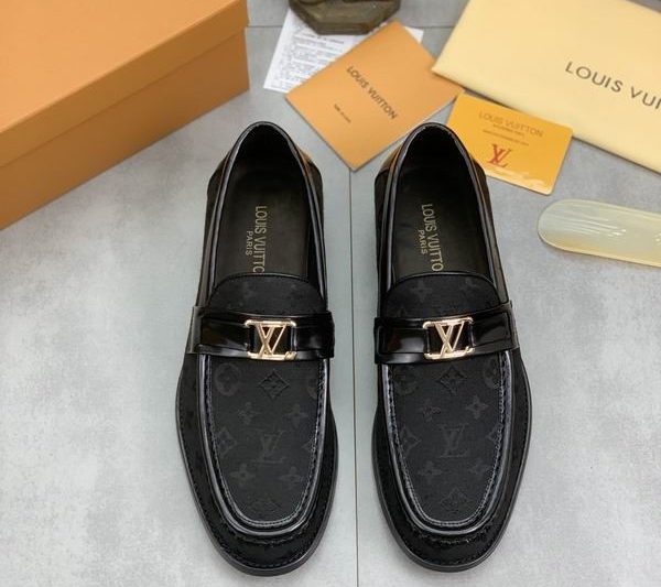 LV Replica Shoes LV size 38-45 mnf0405
