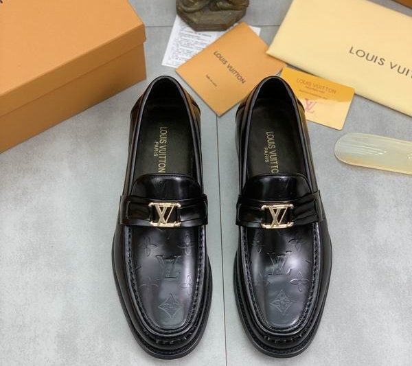 LV Replica Shoes LV size 38-45 mnf0402
