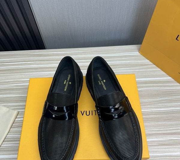 LV Replica Shoes LV size 38-45 mnf0344