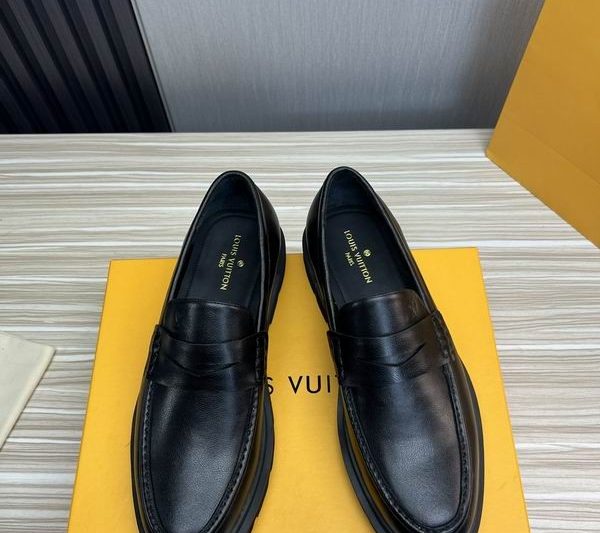 LV Replica Shoes LV size 38-45 mnf0342