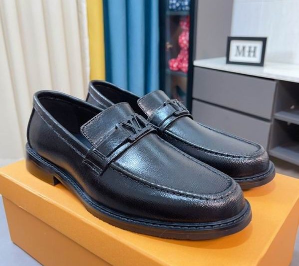 LV Replica Shoes LV size 38-44 mnf0330
