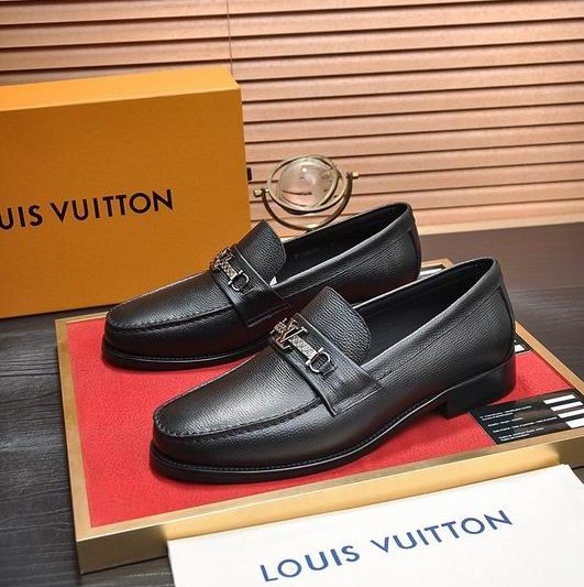 LV Replica Shoes LV size 38-45 mnf0328