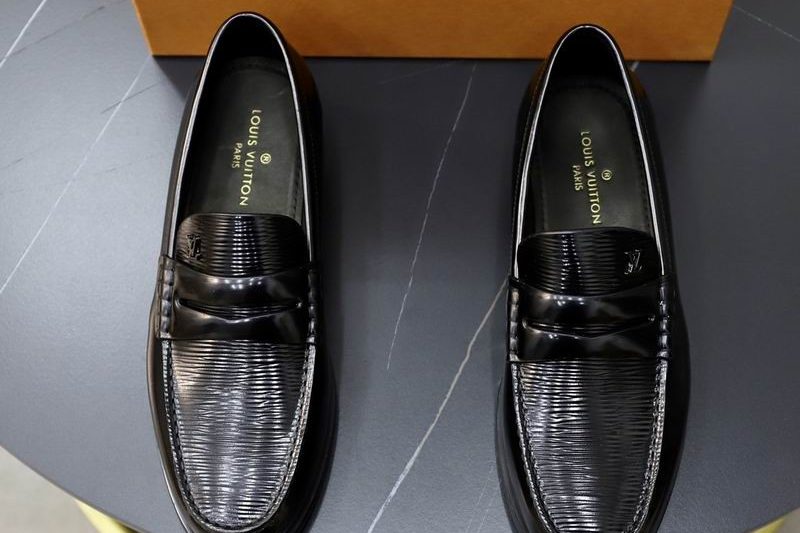 LV Replica Shoes LV size 38-45 mnf0303