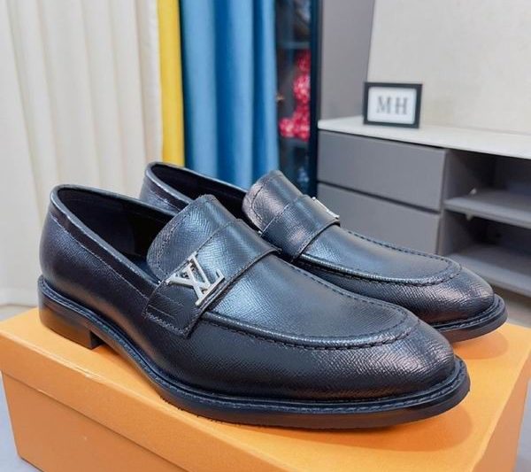 LV Replica Shoes LV size 38-45 mnf0228