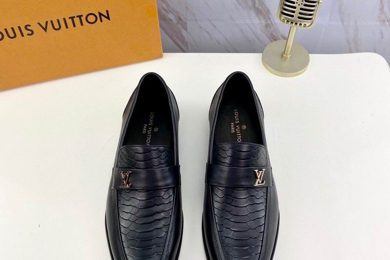 LV Replica Shoes LV size 38-44 mnf0207