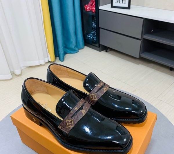 LV Replica Shoes LV size 38-45 mnf0179