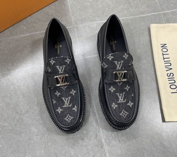 LV Replica Shoes LV size 38-45 mnf0158
