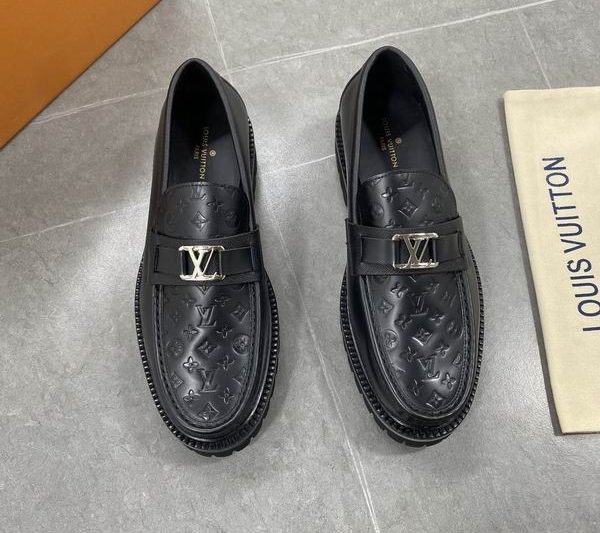 LV Replica Shoes LV size 38-45 mnf0154