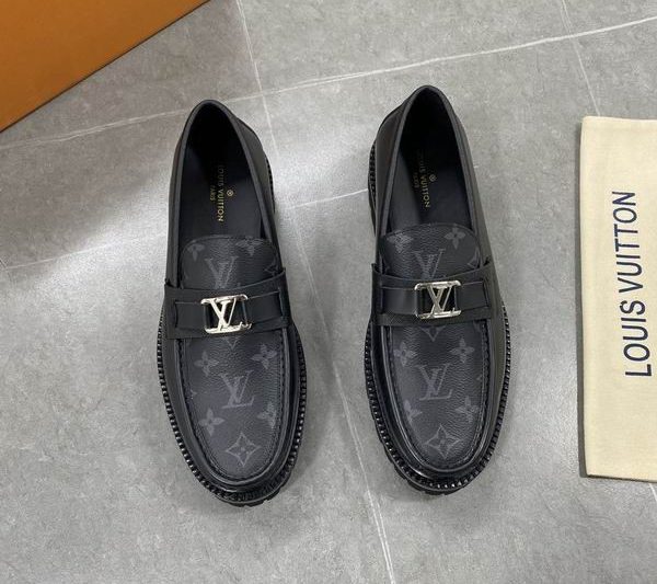 LV Replica Shoes LV size 38-45 mnf0153
