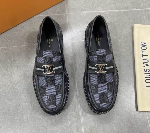 LV Replica Shoes LV size 38-45 mnf0152