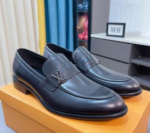 LV Replica Shoes LV size 38-44 mnf0138