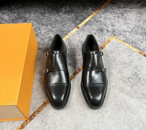LV Replica Shoes LV size 38-45 mnf0111
