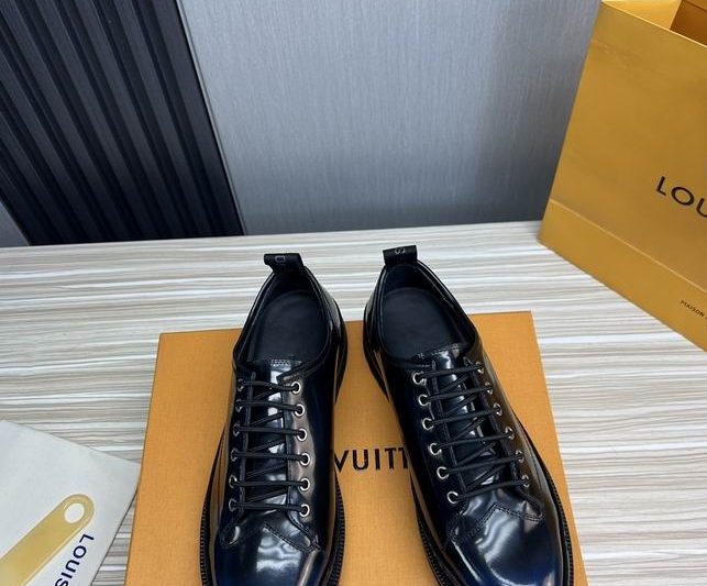 LV Replica Shoes LV size 38-45 mnf0101