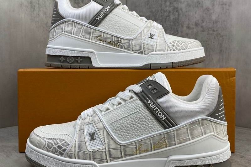 LV Replica Shoes LV size 38-45 mnf1017