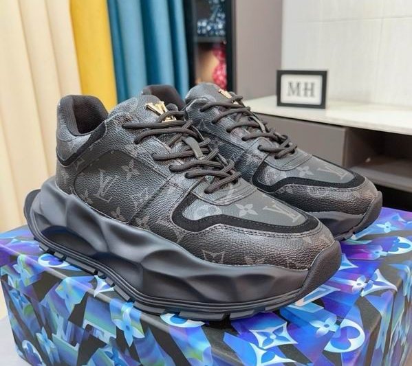 LV Replica Shoes LV size 38-44 mnf0648
