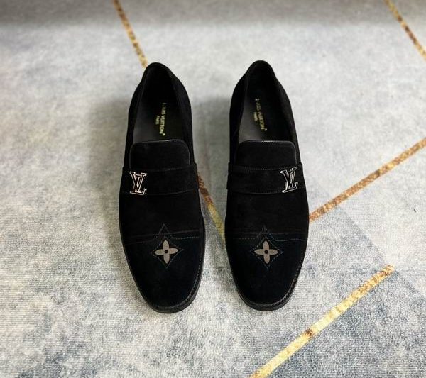 LV Replica Shoes LV size 38-45 mnf0103