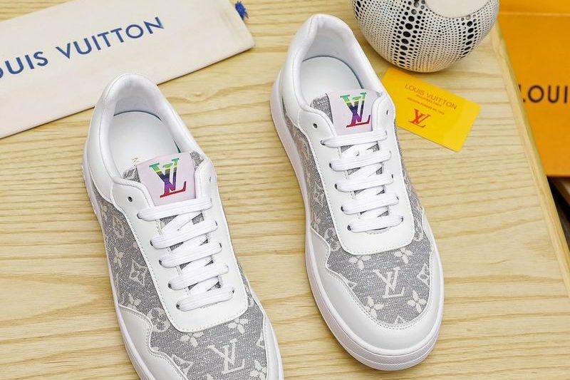 LV Replica Shoes LV size 38-44 mnf0345