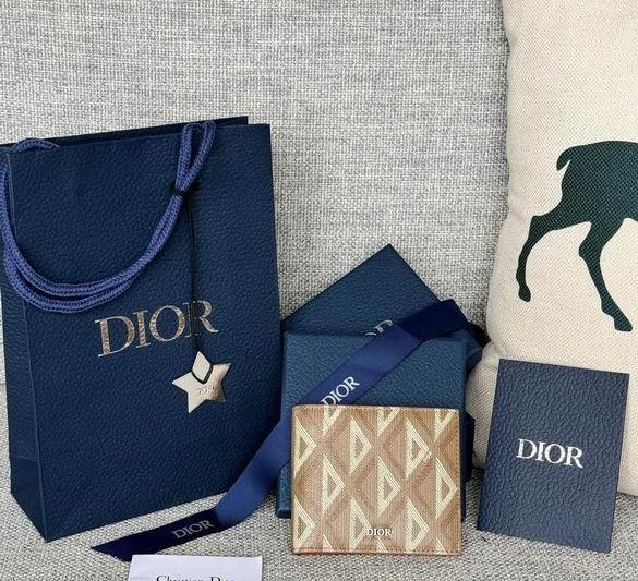 Dior Replica Bags 20BBH027YSE 11.5X9.5cm YG 5