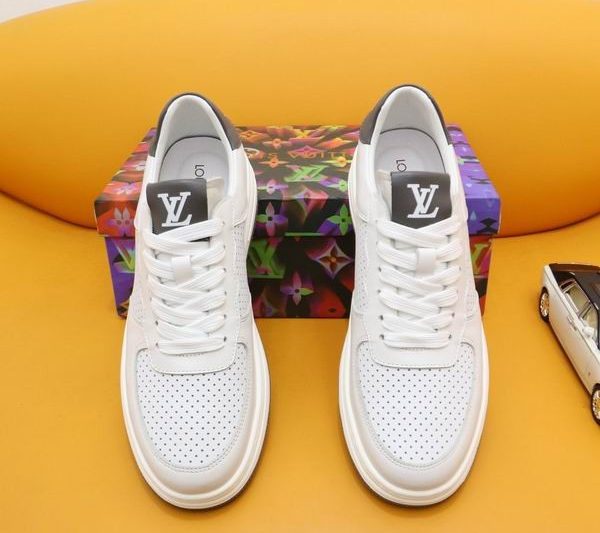 LV Replica Shoes LV size 38-44 mnf01101