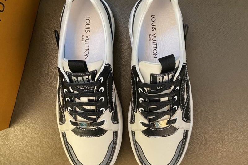 LV Replica Shoes LV size 38-45 mnf0104