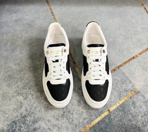 LV Replica Shoes LV size 38-45 mnf0102