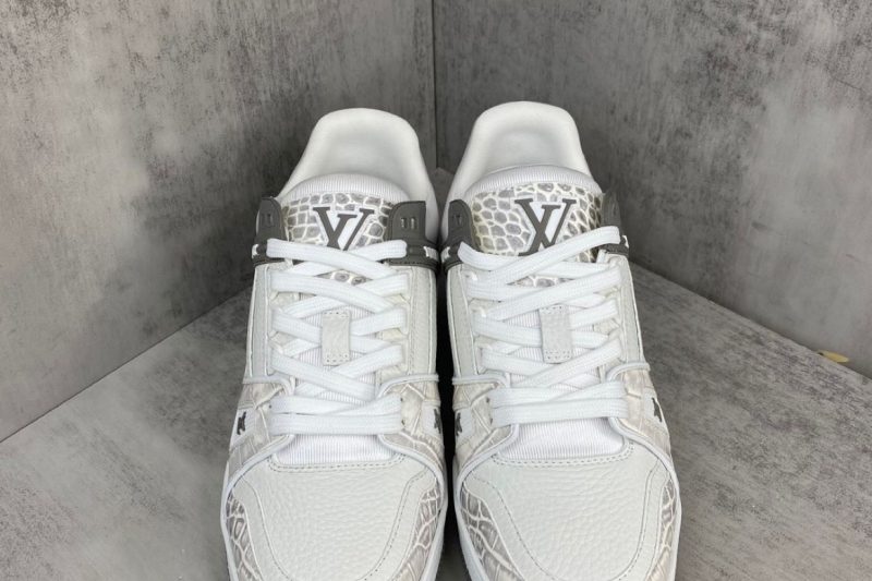LV Replica Shoes LV size 38-45 hnh1216