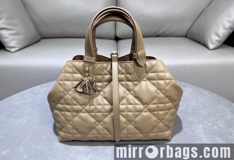 Dior Replica Bags 2821 28.5X19X21cm YG 6