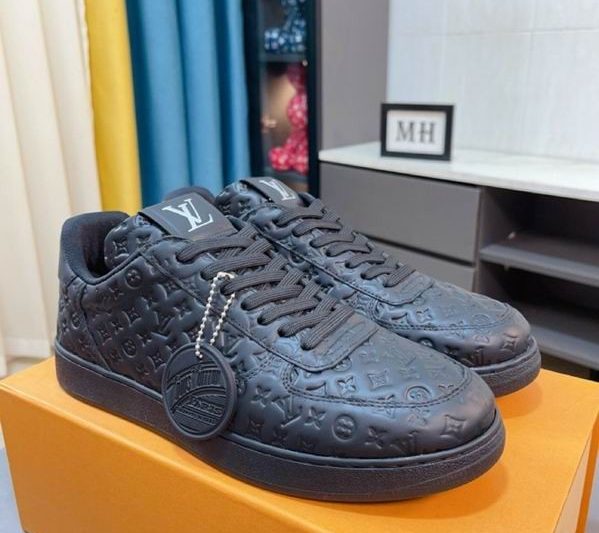 LV Replica Shoes LV size 38-44 mnf0644
