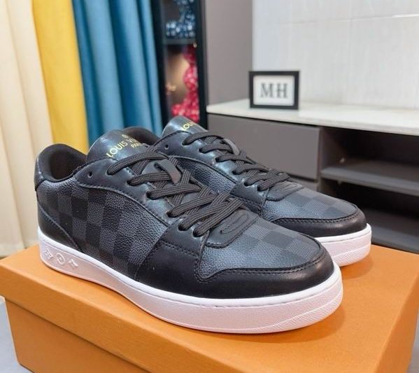 LV Replica Shoes LV size 38-44 mnf0640