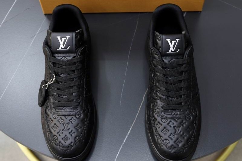 LV Replica Shoes LV size 38-45 mnf0614