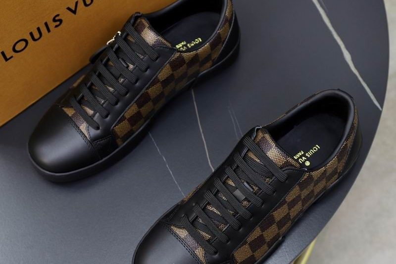 LV Replica Shoes LV size 38-45 mnf0613