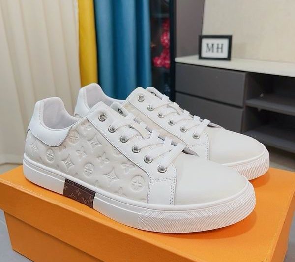 LV Replica Shoes LV size 38-44 mnf0517
