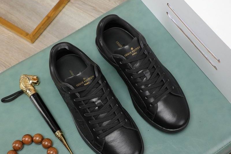 LV Replica Shoes LV size 38-44 mnf0410