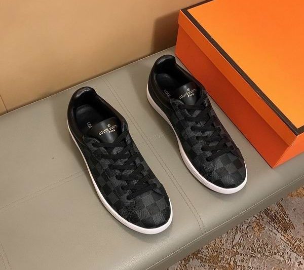 LV Replica Shoes LV size 38-44 mnf0329