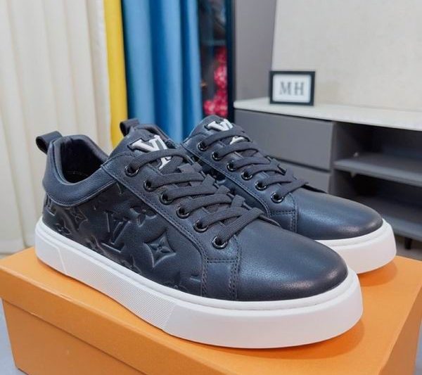 LV Replica Shoes LV size 38-44 mnf0324