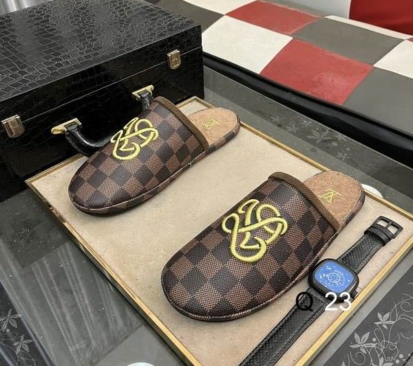 LV Replica Shoes LV size 38-44 HY1101