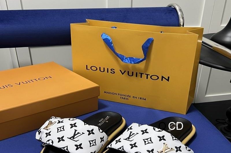 LV Replica Shoes LV size 35-45 CD0410
