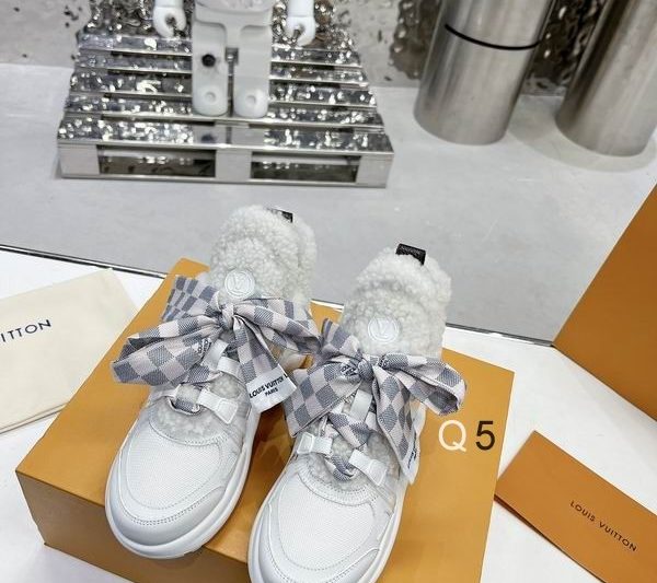LV Replica Shoes LV size 35-41 JY0303