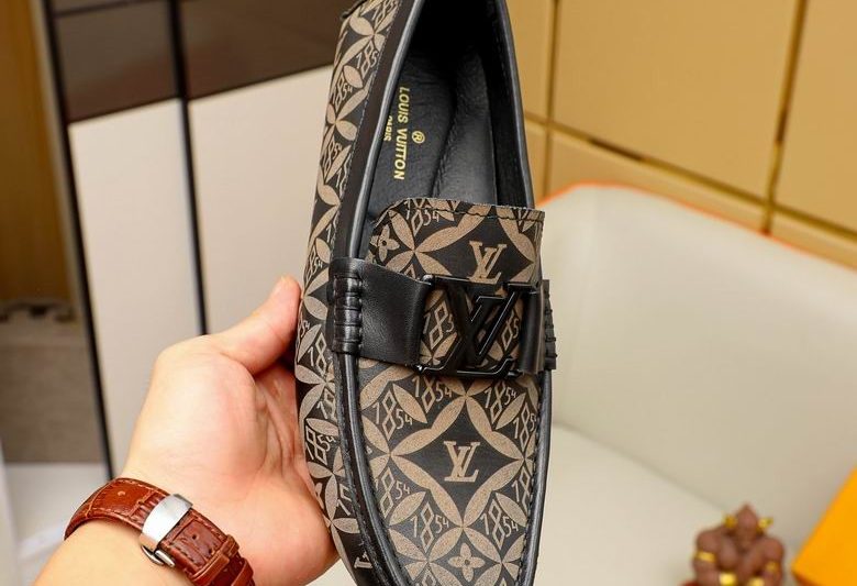 LV Replica Shoessize 38-44 1C 0513