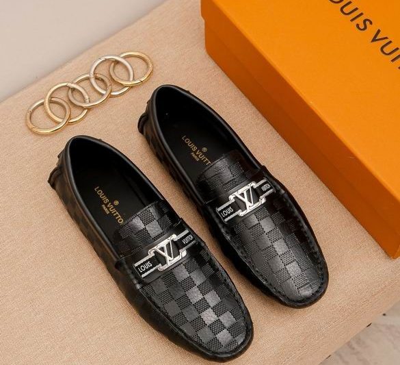 LV Replica Shoessize 38-44 1C 0502