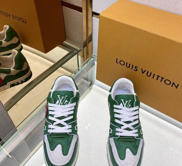 LV Replica Shoessize 35-44 4C n0516