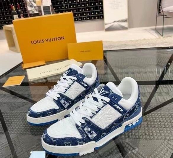 LV Replica Shoessize 35-44 4C n0510