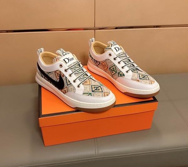 LV Replica Shoes LV size 38-44 mnf0333