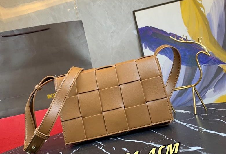 Bottega Veneta Replica Bags 5862 23X14X4cm XM